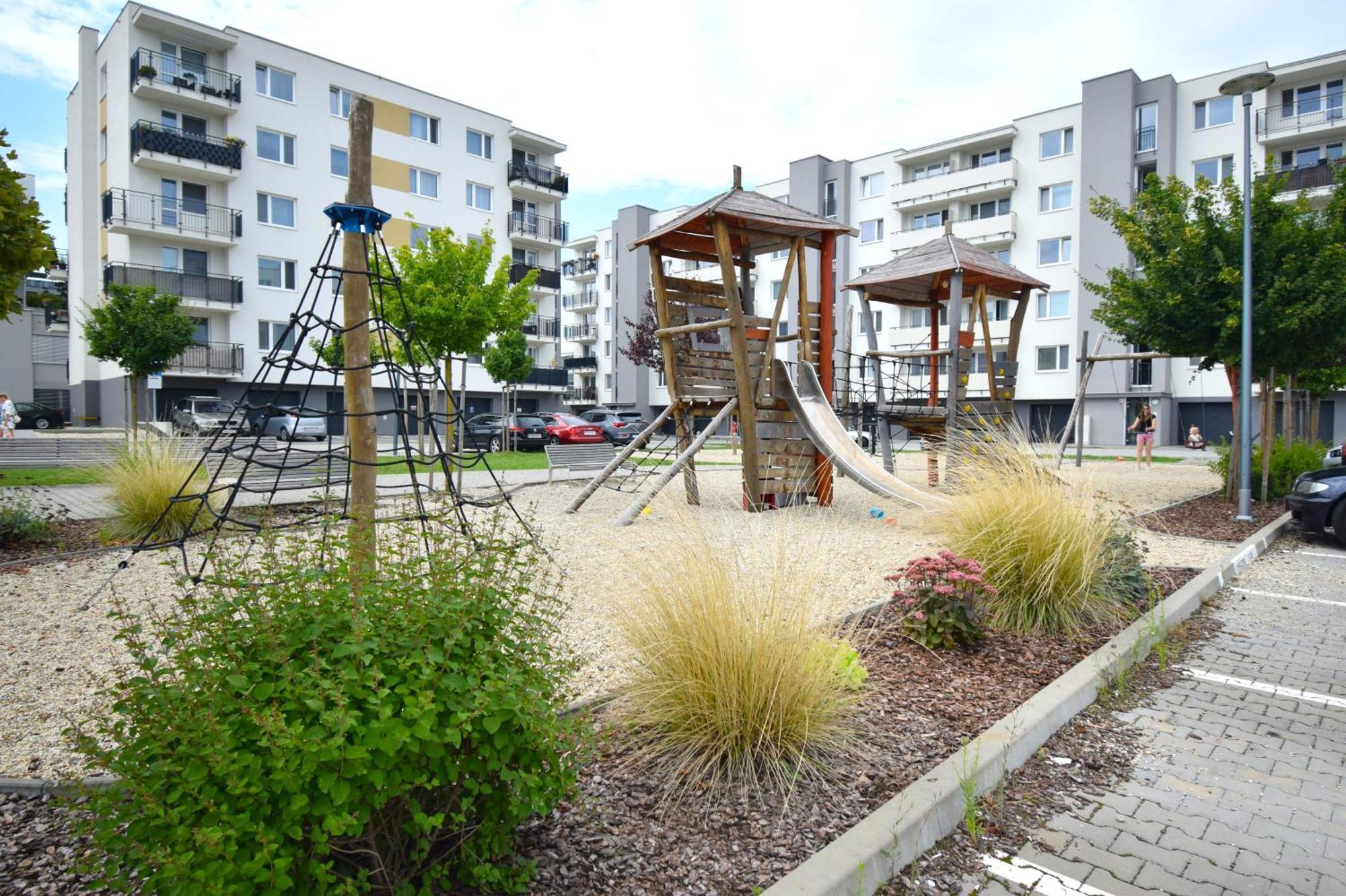 Apartman Zlatovska 22B Trenčín Zewnętrze zdjęcie