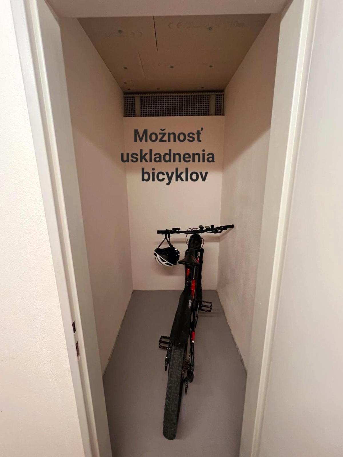 Apartman Zlatovska 22B Trenčín Zewnętrze zdjęcie